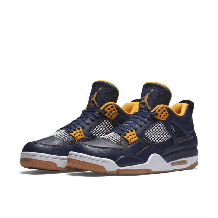 Air Jordan 4 Retro Dunk From Above Angle 2