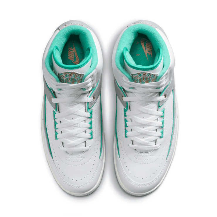 Air Jordan 2 Retro Crystal Mint (W) Angle 2