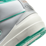 Air Jordan 2 Retro Crystal Mint (W) Angle 6