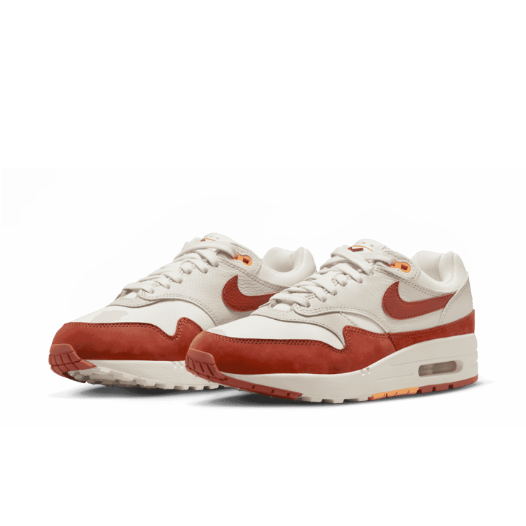 Nike Air Max 1 Rugged Orange (W) Angle 2