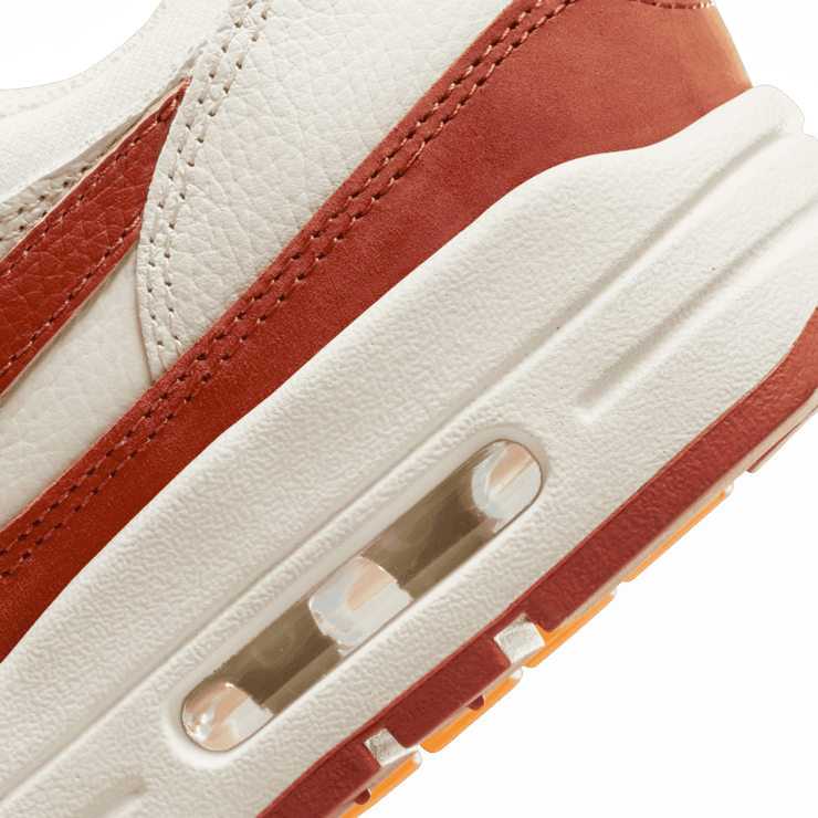 Nike Air Max 1 Rugged Orange (W) Angle 5