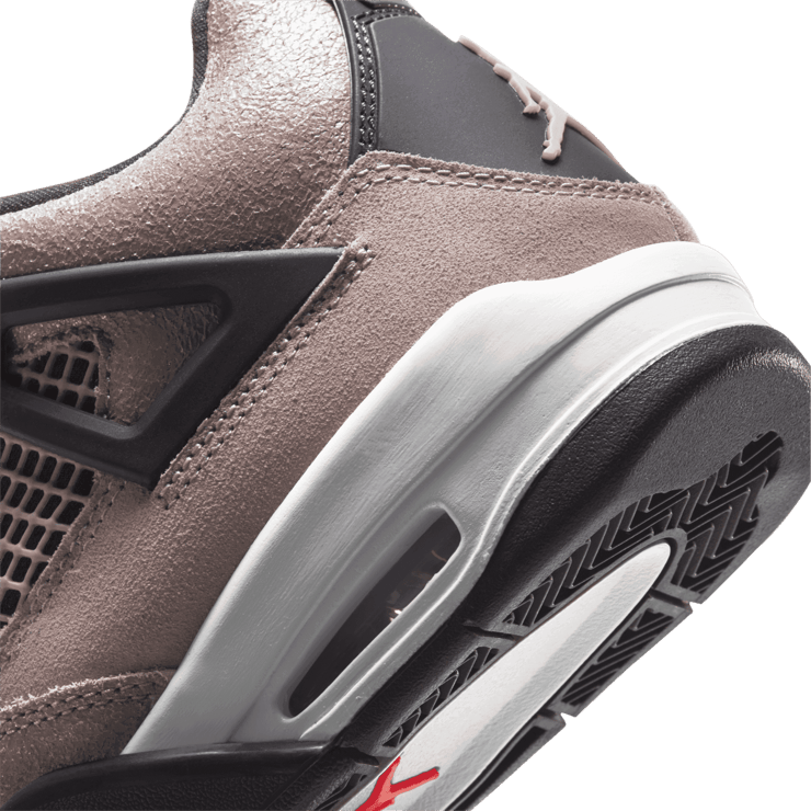 Air Jordan 4 Retro Taupe Haze (GS) Angle 5