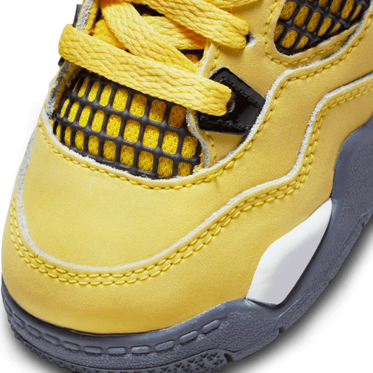 Air Jordan 4 Retro Lightning (2021) (TD) Angle 4