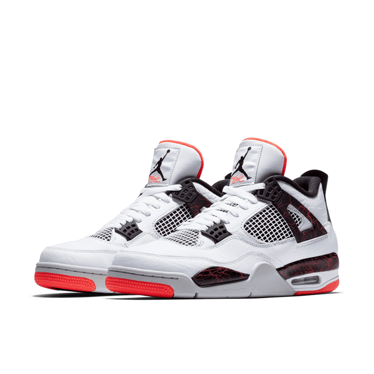 Air Jordan 4 Retro Flight Nostalgia Angle 2