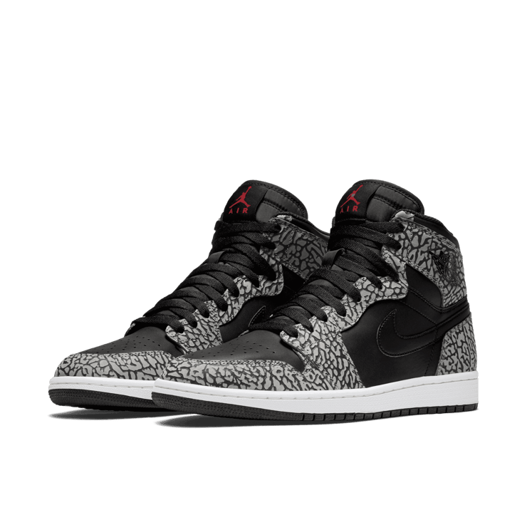 Air Jordan 1 Retro Un-Supreme Black Elephant Angle 2