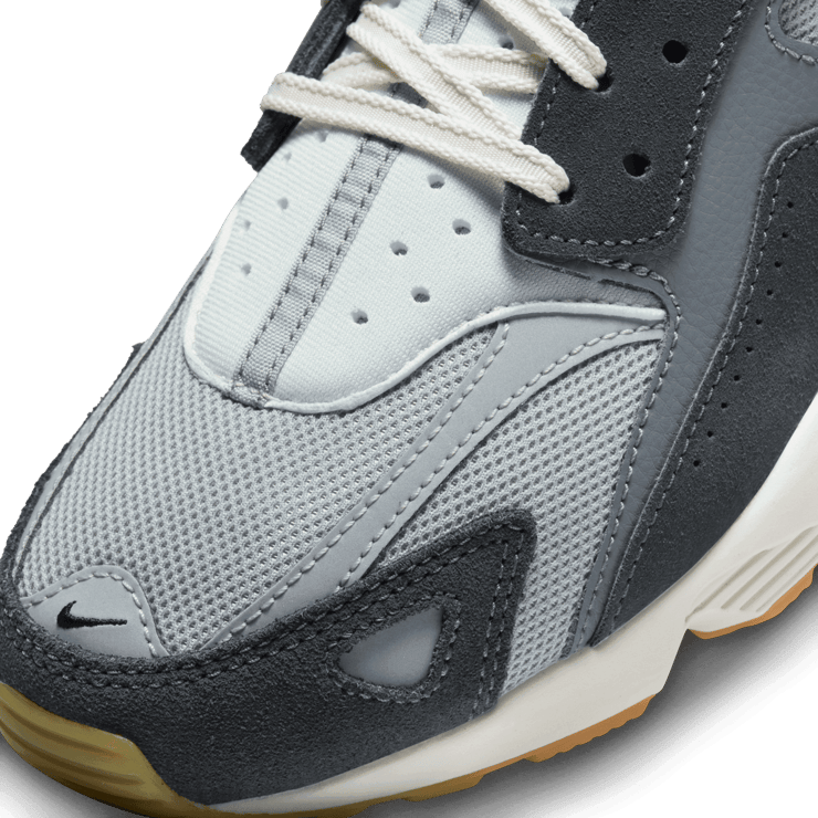 Nike Air Huarache Runner Light Smoke Grey Angle 4