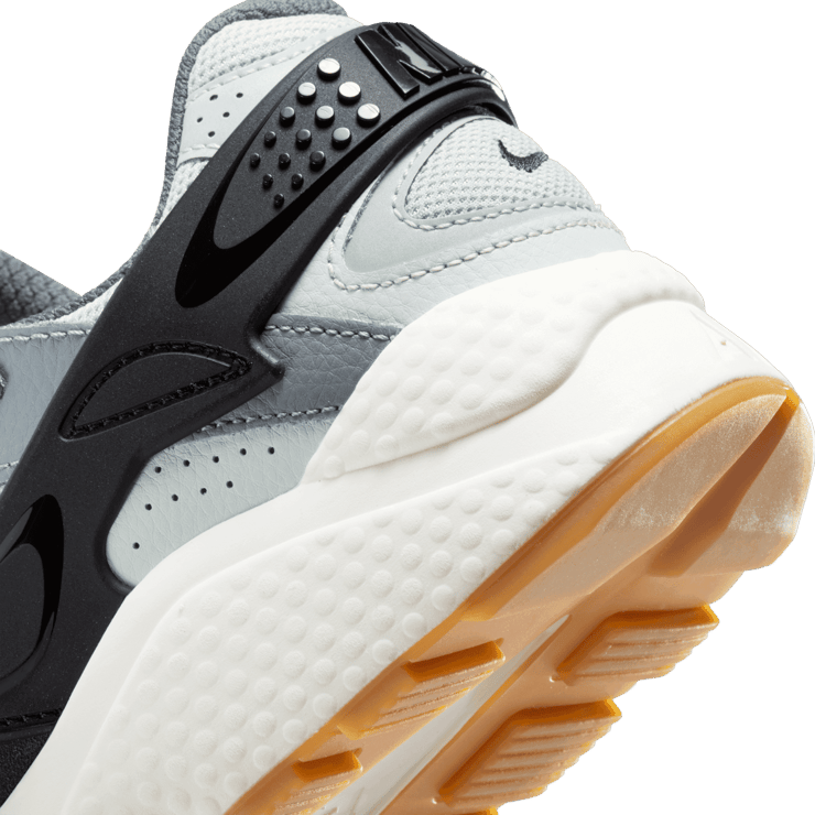 Nike Air Huarache Runner Light Smoke Grey Angle 5