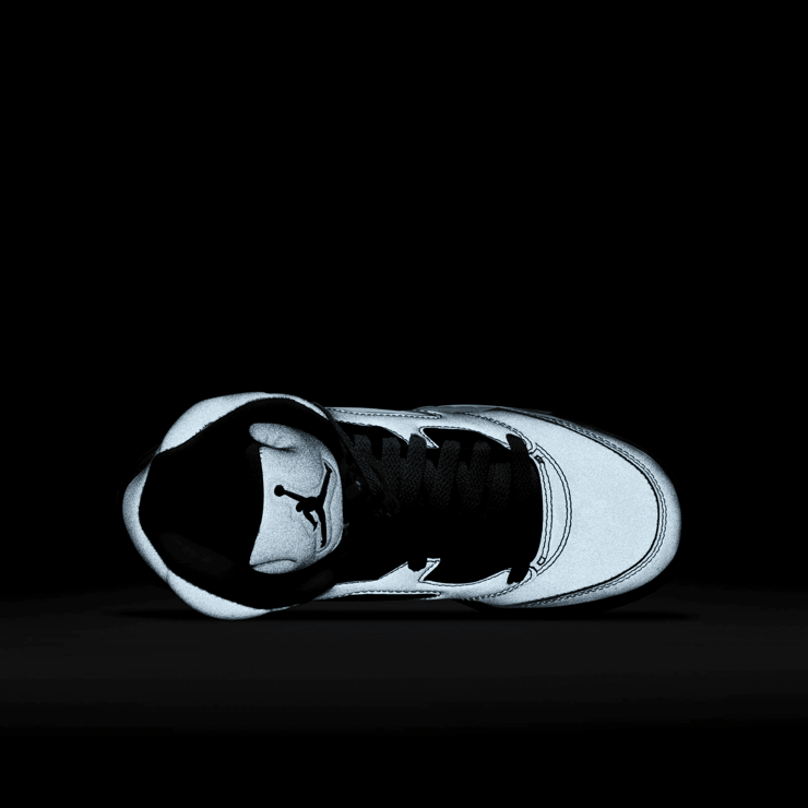 Air Jordan 5 Retro Green Bean (2022) (GS) Angle 6