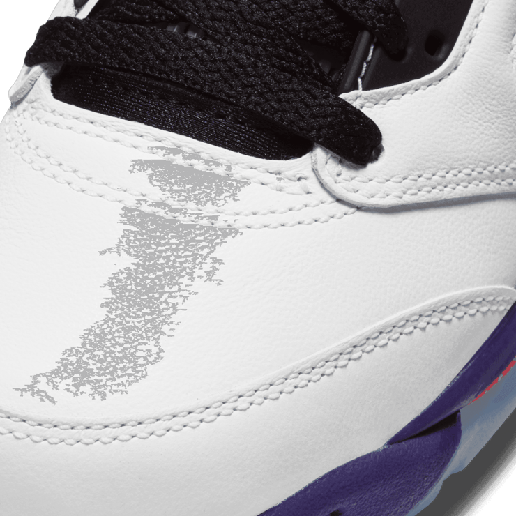 Air Jordan 5 Retro Alternate Bel-Air (GS) Angle 4