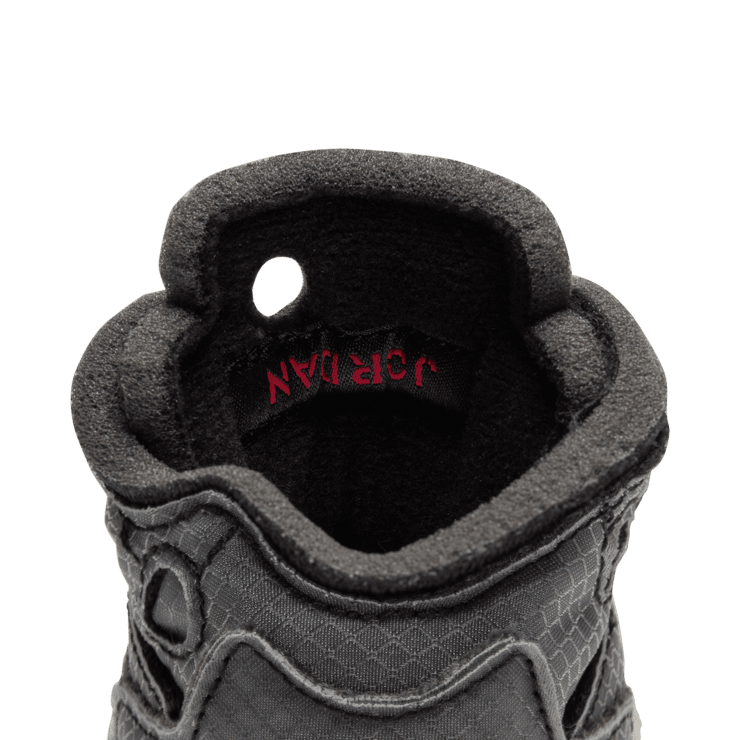 Air Jordan 5 Retro Off-White Muslin (TD) Angle 5