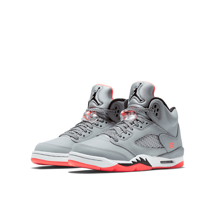 Air Jordan 5 Retro Hot Lava (GS) Angle 2