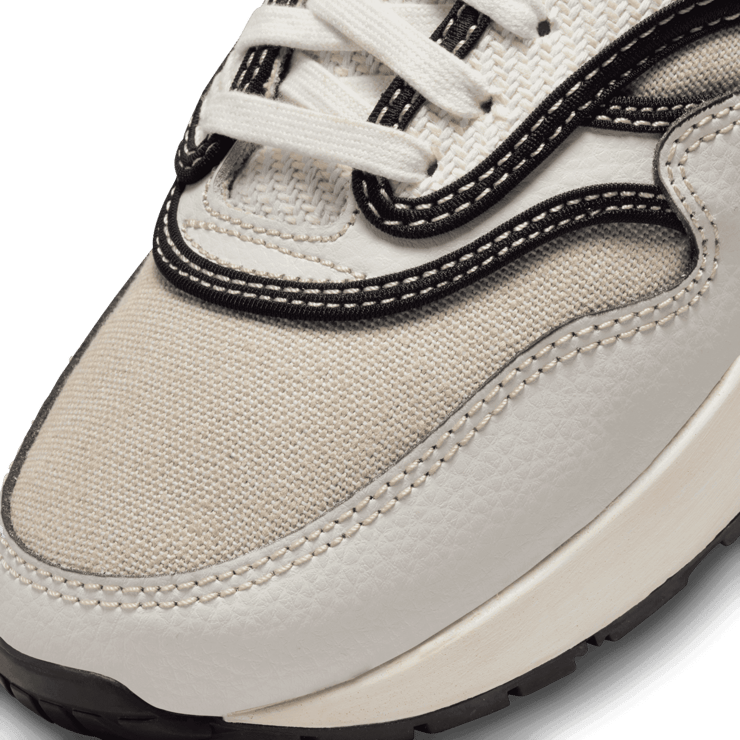 Nike Air Max 1 '86 OG World Make Korea (W) Angle 4