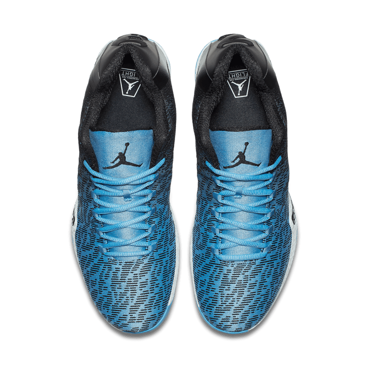 Air Jordan XX9 Low UNC Angle 1