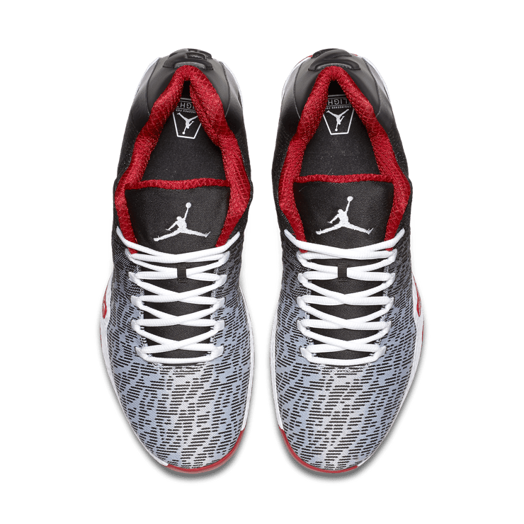 Air Jordan XX9 Low Bulls Angle 1