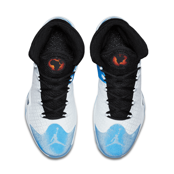 Air Jordan XXX UNC Angle 1