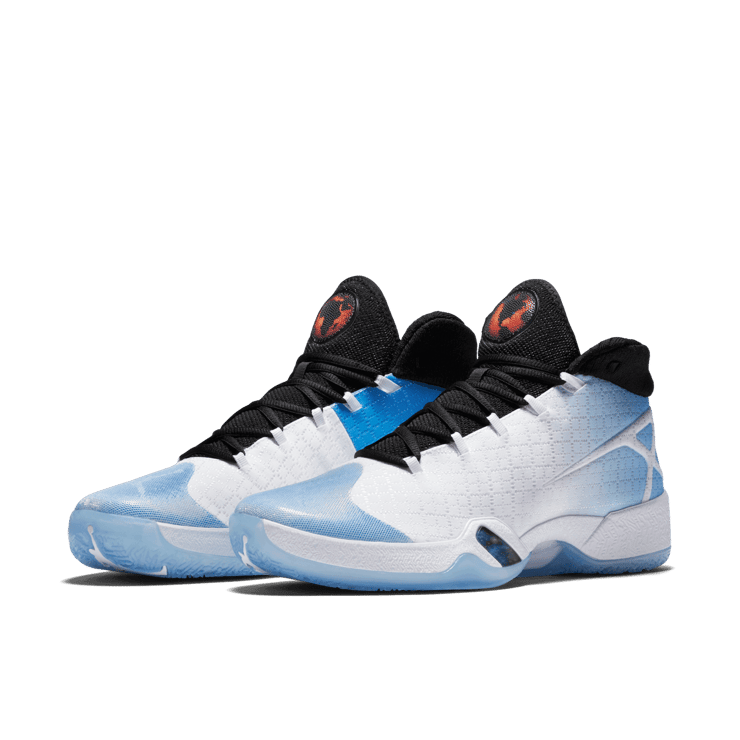 Air Jordan XXX UNC Angle 2