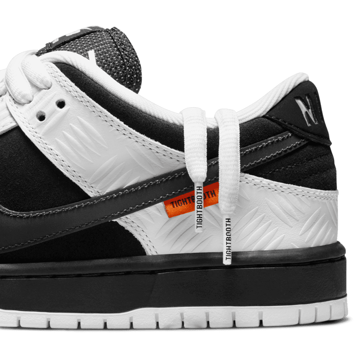 Nike SB Dunk Low Tightbooth Angle 10