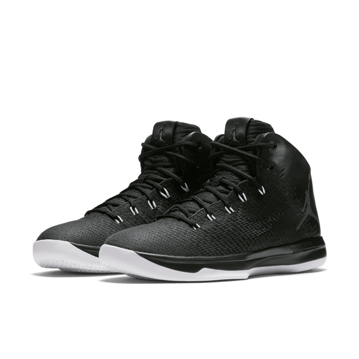 Air Jordan XXX1 Black Cat Angle 2