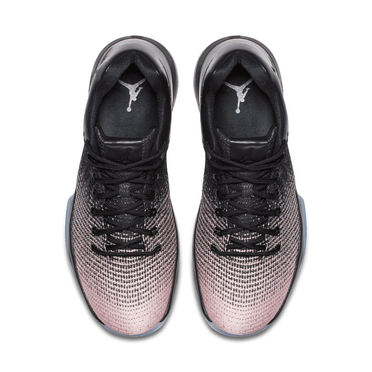 Air Jordan XXX1 Low Oreo Angle 1