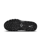 Nike Air Humara QS Black Metallic Silver Angle 0