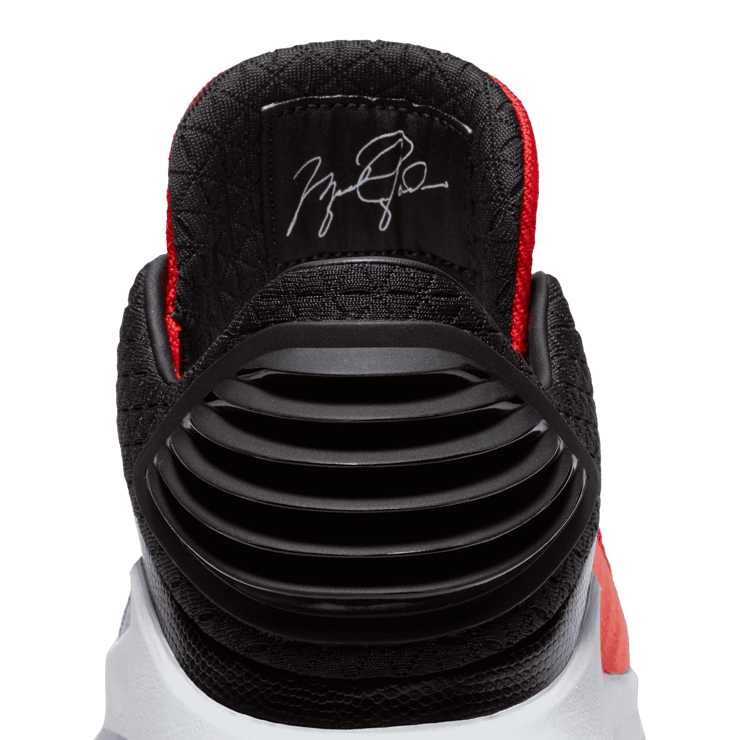 Air Jordan XXXII Low Chicago Win Like 96 Angle 5