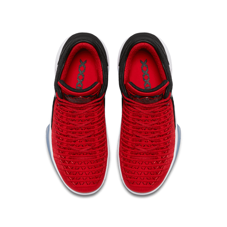 Air Jordan XXXII Low Chicago Win Like 96 (GS) Angle 1