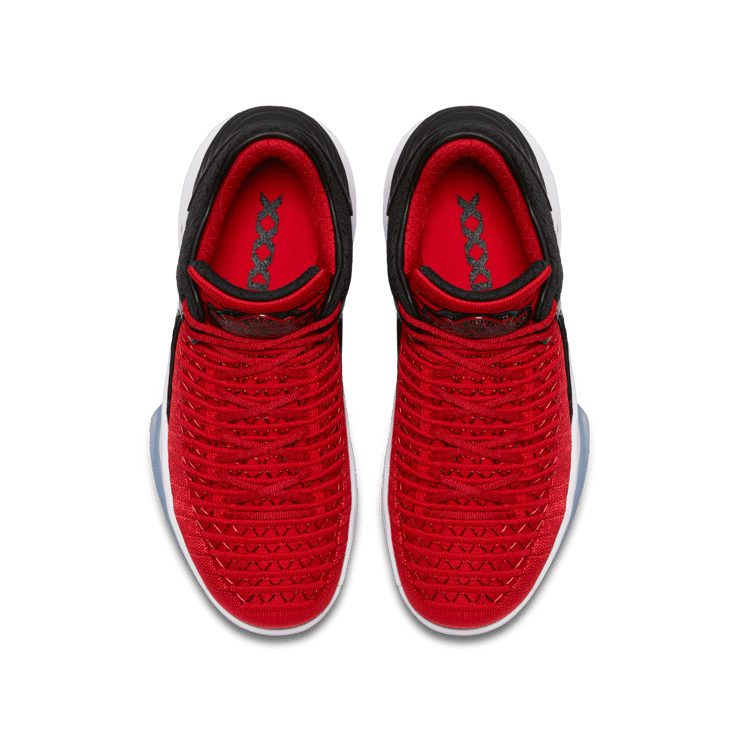 Air Jordan XXXII Low Chicago Win Like 96 (GS) Angle 1