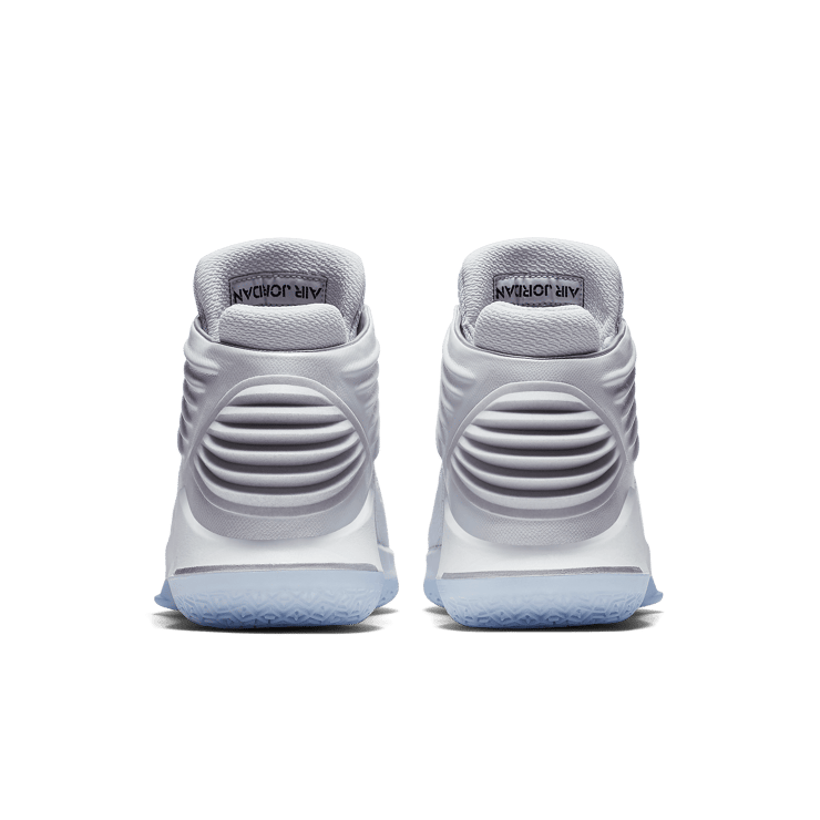 Air Jordan XXXII Pure Platinum Angle 3