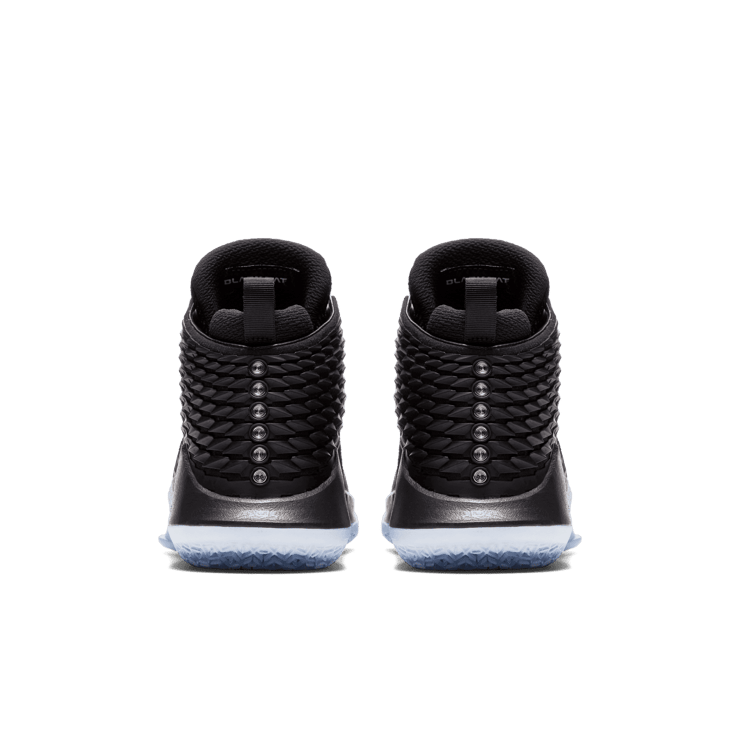 Air Jordan XXXII Black Cat (GS) Angle 3