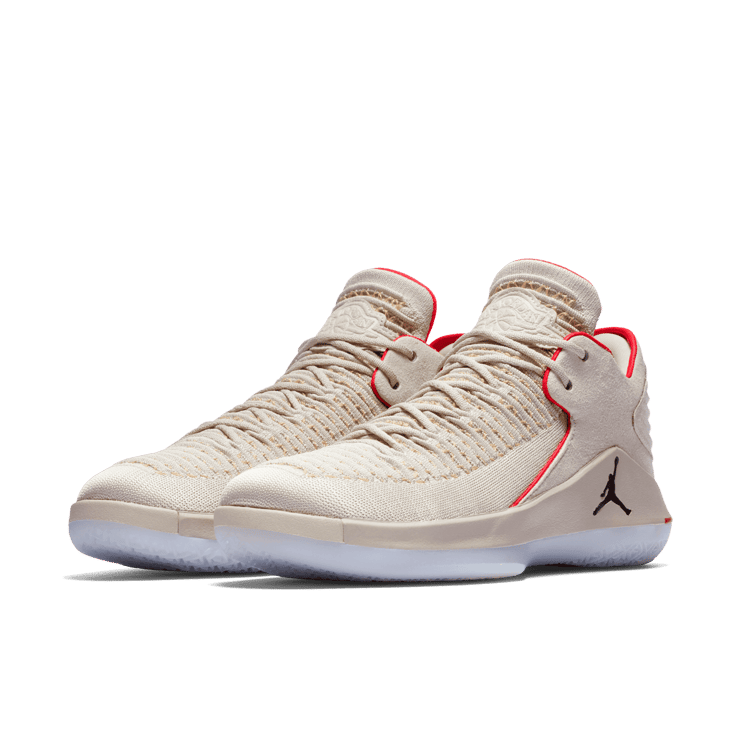 Air Jordan XXXII Low Gordon St. Angle 2