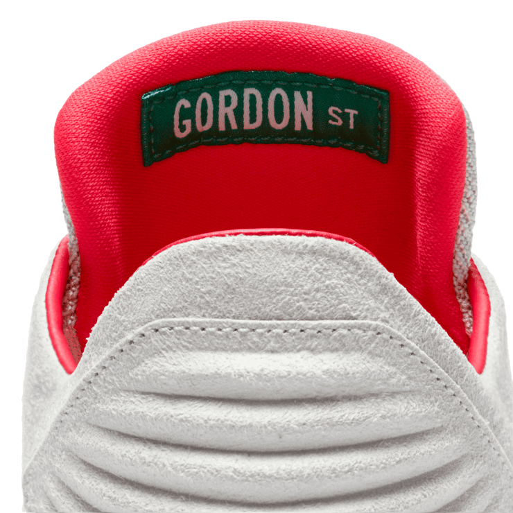 Air Jordan XXXII Low Gordon St. Angle 5