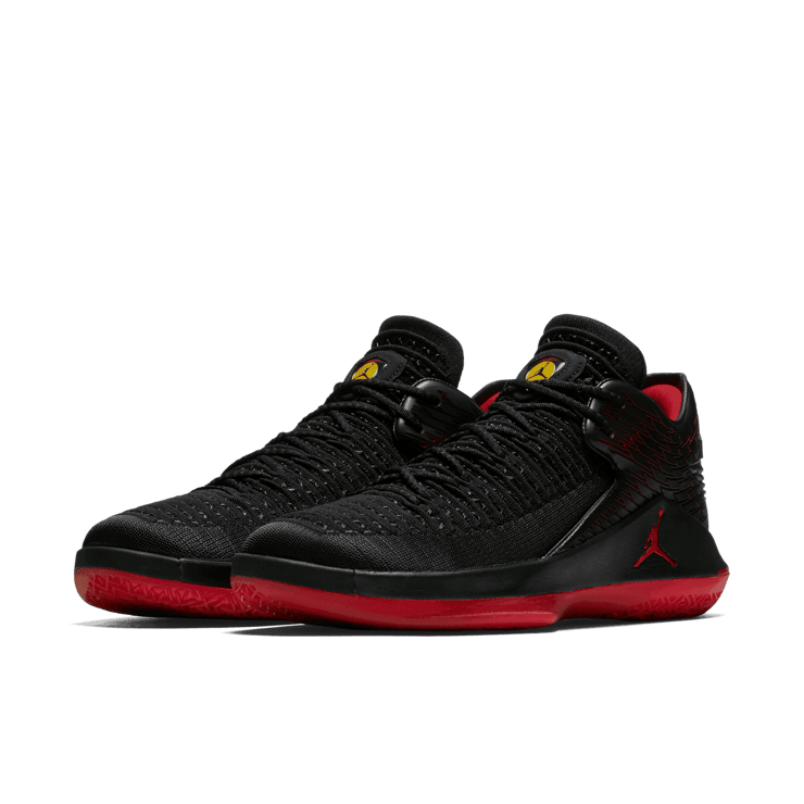 Air Jordan XXXII Low Last Shot Angle 2