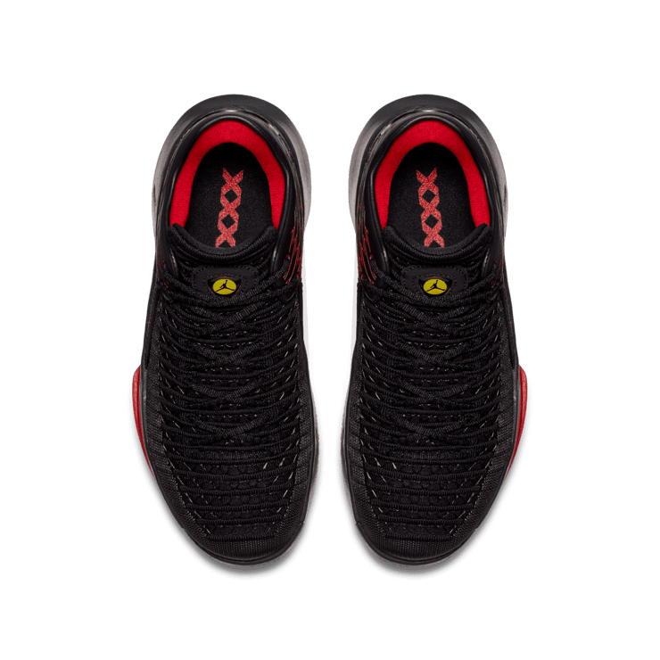 Air Jordan XXXII Low Last Shot (GS) Angle 1