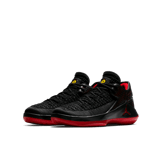 Air Jordan XXXII Low Last Shot (GS) Angle 2