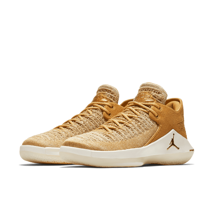 Air Jordan XXXII Low Golden Harvest (GS) Angle 2