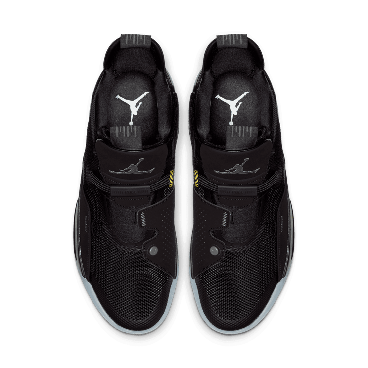 Air Jordan XXXIII Blackout Angle 1