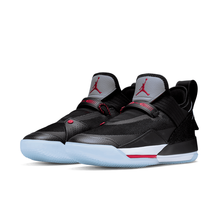 Air Jordan XXXIII SE Black Angle 2