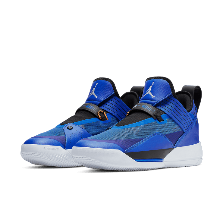 Air Jordan XXXIII SE Hyper Royal Angle 2