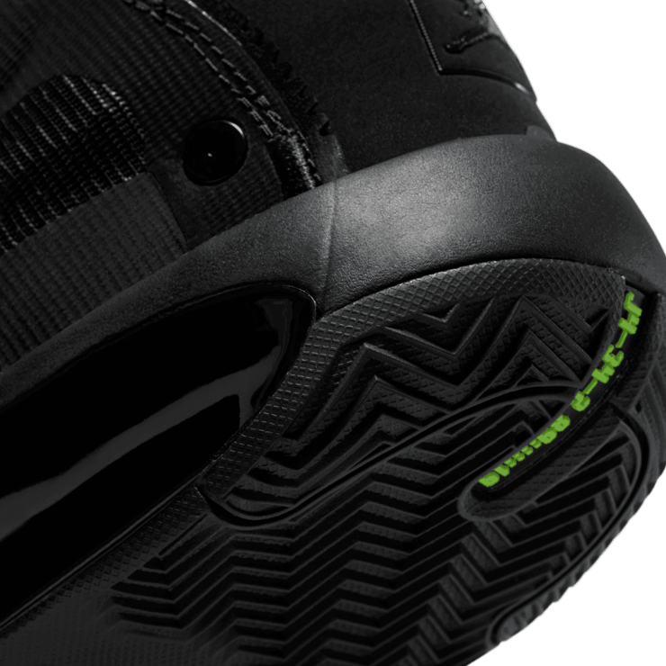 Air Jordan XXXIV Black Cat (GS) Angle 10