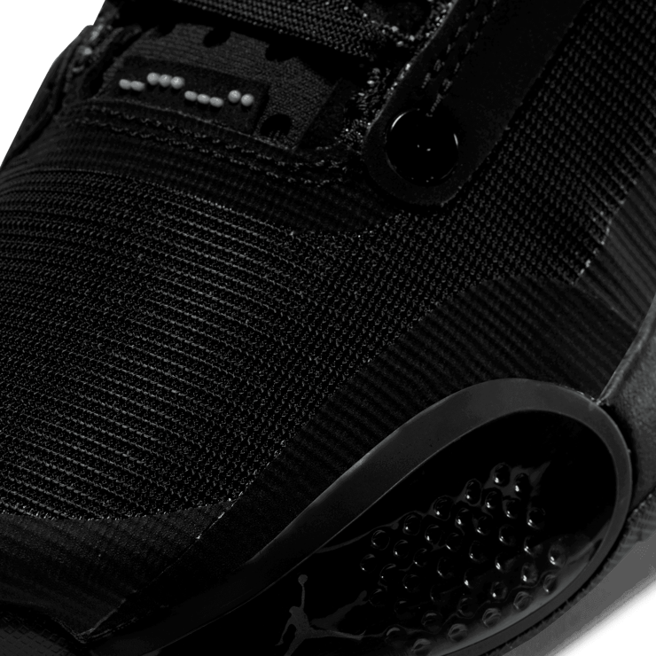 Air Jordan XXXIV Black Cat (GS) Angle 9
