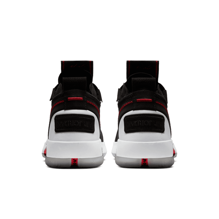 Air Jordan XXXIV SE Chicago Angle 3