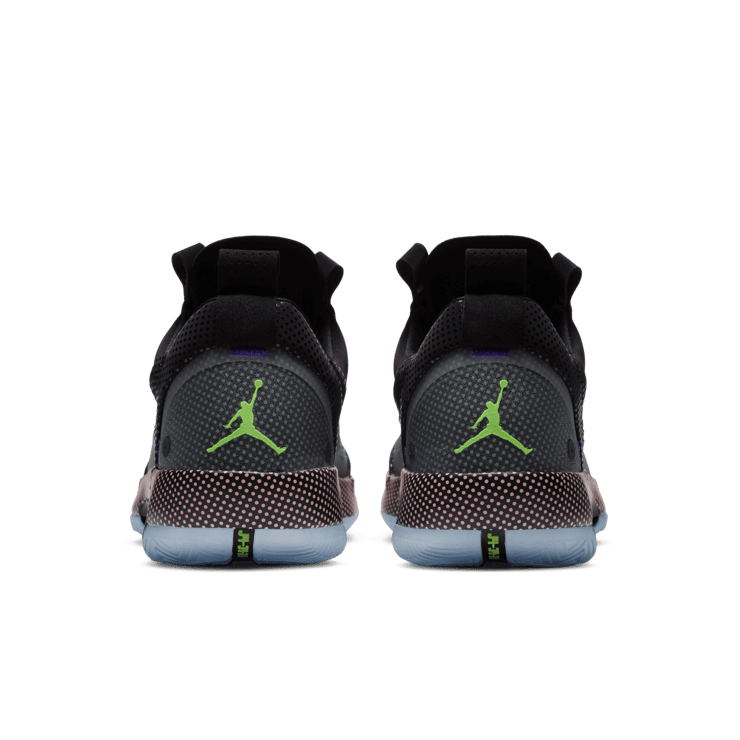 Air Jordan XXXIV Low Black Vapor Green Bleached Coral Angle 3