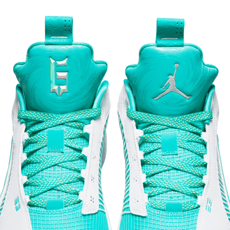Air Jordan XXXV Guo Ailun Jade Green Angle 6