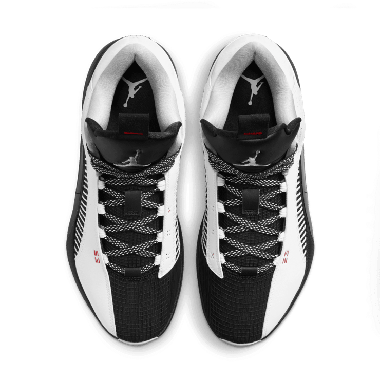 Air Jordan XXXV Black White Angle 1