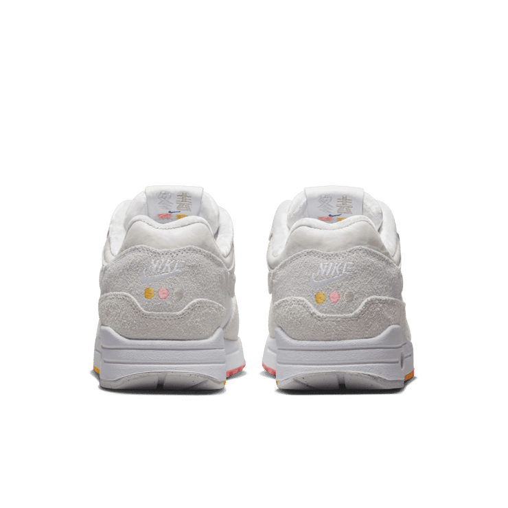 Nike Air Max 1 Pom Pom Polka Dots (W) Angle 3