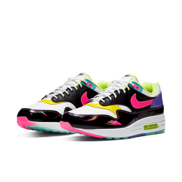 Nike Air Max 1 Hyper Pink Angle 2