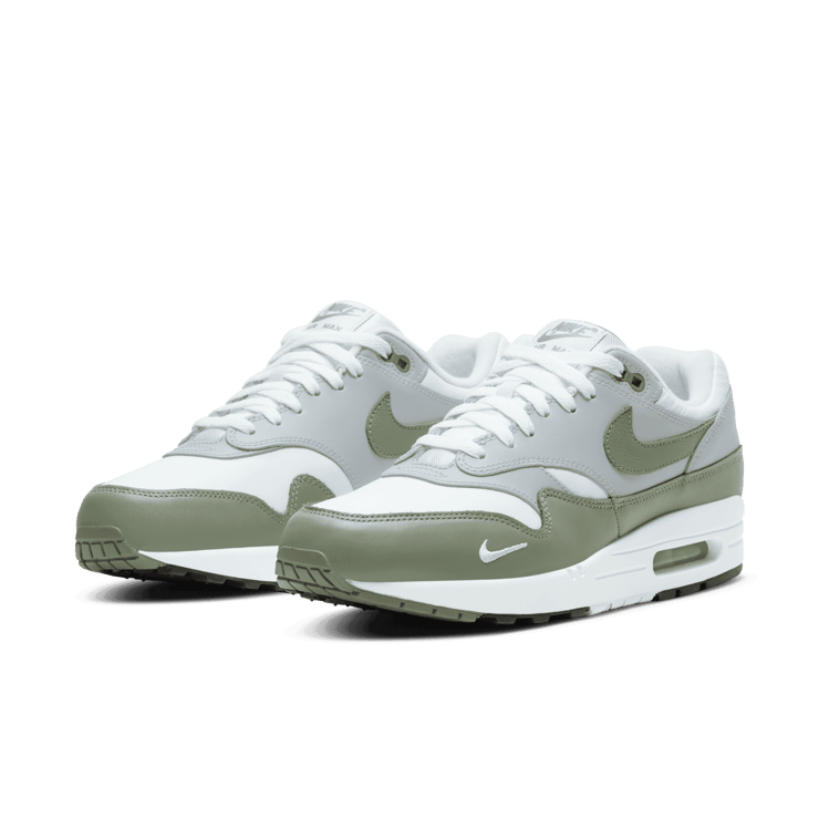 Nike Air Max 1 Spiral Sage Angle 2