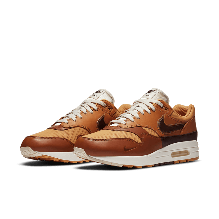 Nike Air Max 1 SNKRS Day Brown Angle 2