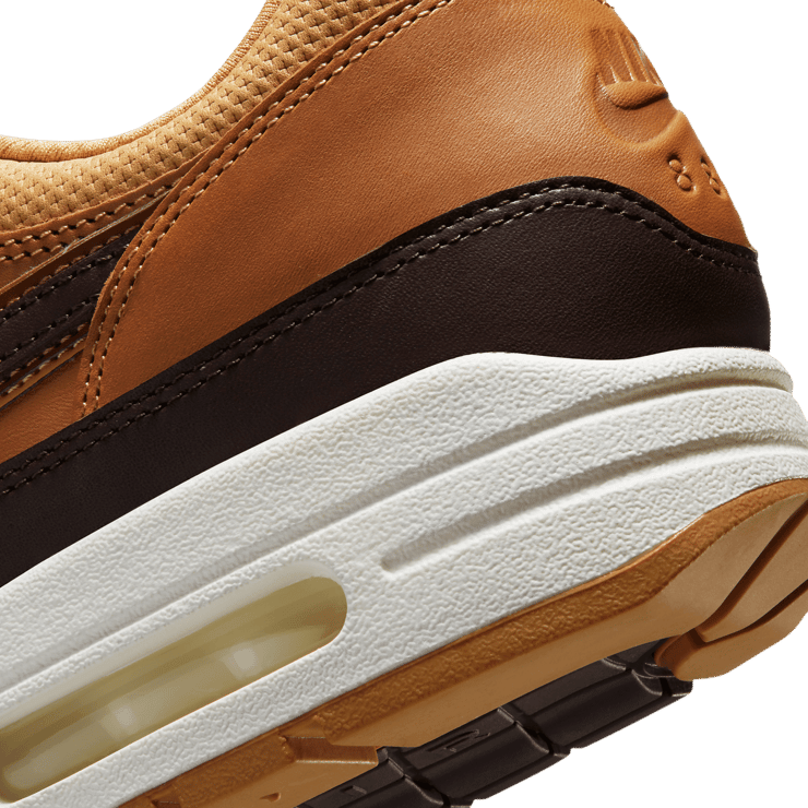 Nike Air Max 1 SNKRS Day Brown Angle 5