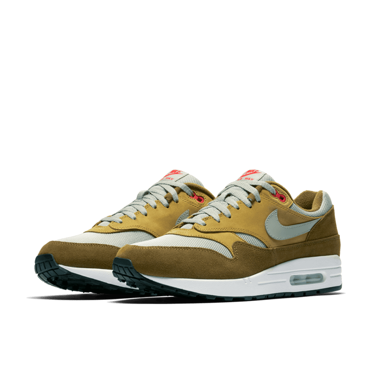 Nike Air Max 1 Curry Pack (Olive) Angle 2